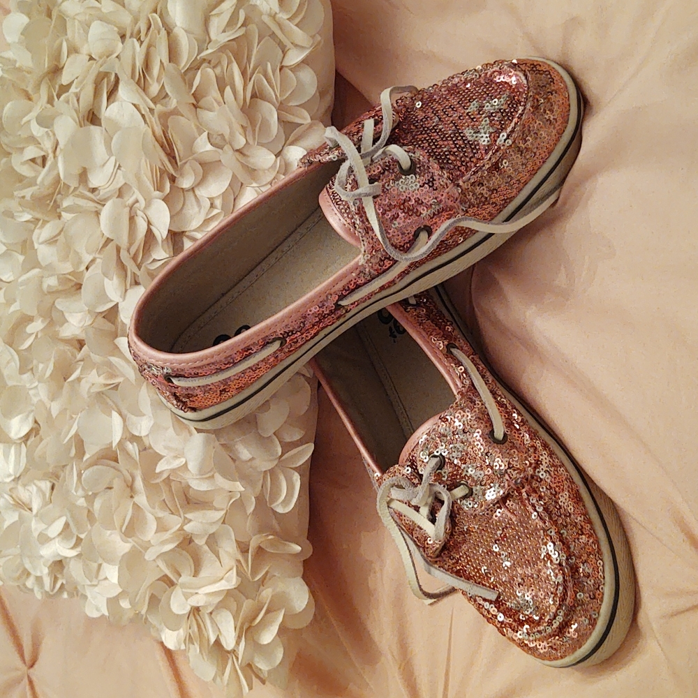 SO brand pink/silver sequined boat shoes